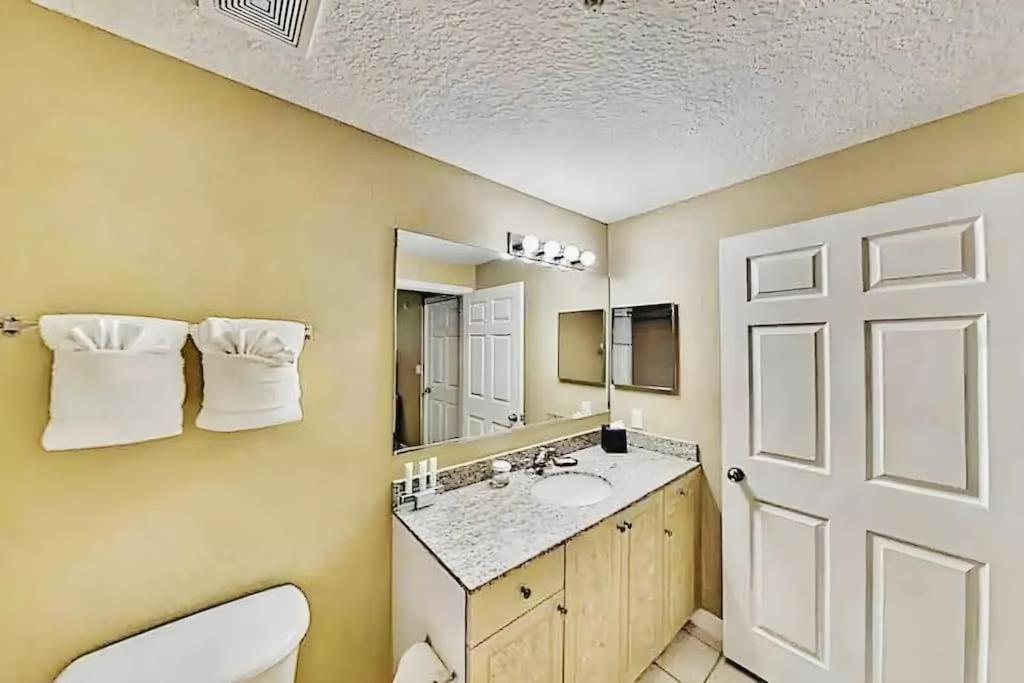 Entire Rental 3-Br Minutes From Disney X8 Hot Tub Apartment 2204 Orlando Exterior photo